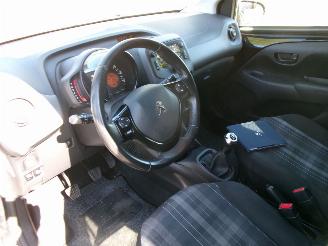 Peugeot 108 1.0e-VTI ACTIVE AIRCO picture 13