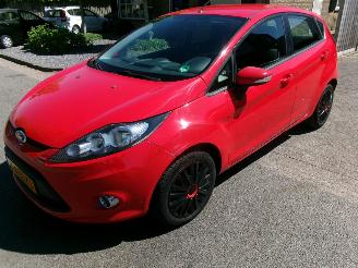 uszkodzony samochody osobowe Ford Fiesta 1.25 LIMITED AIRCO 2011/12