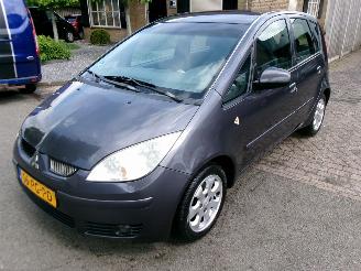 Coche accidentado Mitsubishi Colt 1.3 INVITE AUTOMAAT AIRCO 2004/6