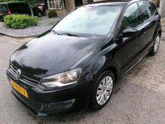 Voiture accidenté Volkswagen Polo 1.4-16V COMFORTLINE 2010/3