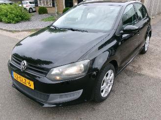 uszkodzony samochody osobowe Volkswagen Polo 1.2 EASYLINE AIRCO 5 DEURS 2011/10