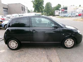 Lancia Ypsilon 1.4-16V SPORT picture 5