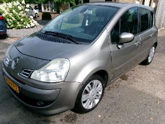 Damaged car Renault Grand-modus 1.6-16V EXCEPTION AUTOMAAT CLIMA 2011/8