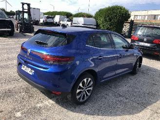 damaged passenger cars Renault Mégane 1.5 DCI  AUTOMATIQUE 2024/4