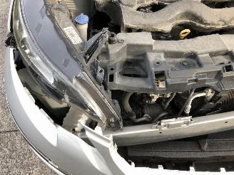 Peugeot 108 1.0  CABRIO picture 11