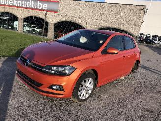 Vrakbiler auto Volkswagen Polo 1.0  COMFORTLINE 2018/6