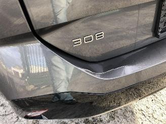 Peugeot 308 1.2 TURBO picture 14