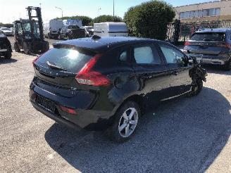 Volvo V-40 1.6 D picture 4