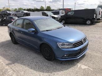 Volkswagen Jetta 2.0 TDI   DSG picture 2