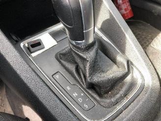 Volkswagen Jetta 2.0 TDI   DSG picture 8