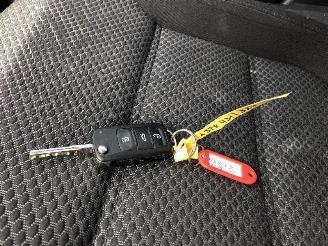 Volkswagen Jetta 2.0 TDI   DSG picture 16