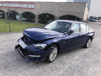 skadebil auto BMW 3-serie 320 D automatique 
