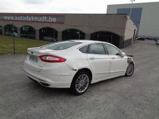 krockskadad bil auto Ford Mondeo 2.0 hybride 2018/3