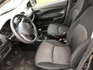 Mitsubishi Space-star 1.0 picture 6