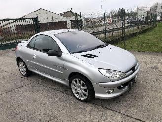 skadebil auto Peugeot 206 CC 1.6 QUIKSILVER 2006/3