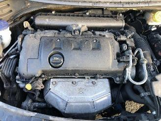 Peugeot 207 1.6  16V   5FW picture 17