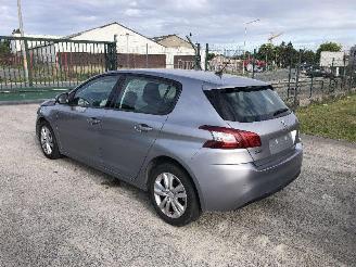Coche accidentado Peugeot 308 1.6 hdi 2015/1