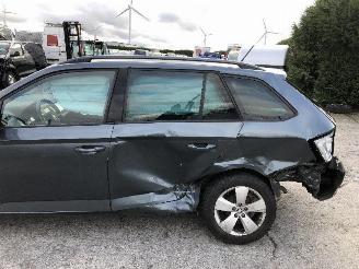 Skoda Fabia combi  1.0 picture 3