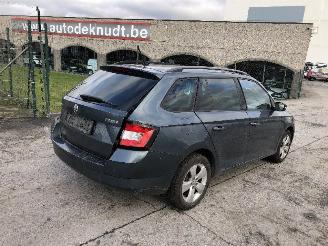 Skoda Fabia combi  1.0 picture 10