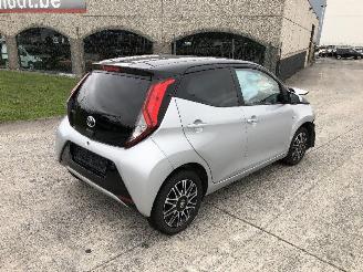 Toyota Aygo 1.0 picture 1