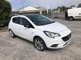 damaged passenger cars Opel Corsa 1.4 2018/4