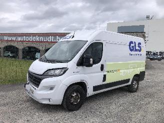 Vaurioauto  passenger cars Fiat Ducato electrique 2022/1