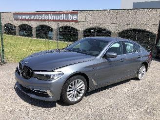 Unfallwagen BMW 5-serie 530e i Performance luxury 2019/2