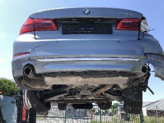 BMW 5-serie 530e i Performance luxury picture 20