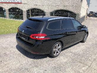 Unfallwagen Peugeot 308 SW  1.2 T 2019/7
