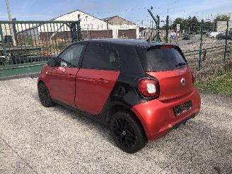 Auto incidentate Smart Forfour 0.9 