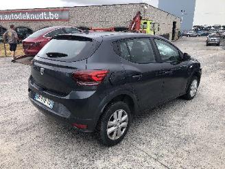 Vaurioauto  passenger cars Dacia Sandero 1.0 2022/7