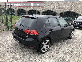 Voiture accidenté Volkswagen Golf VII 1.2 TSI 2014/11