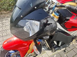 Aprilia Tuono 1000r picture 9