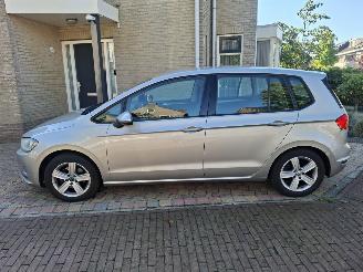 Coche accidentado Volkswagen Golf Sportsvan  2014/1