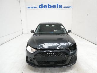 Voiture accidenté Audi A1 SPORTBACK 2023/3