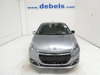 Peugeot 208 SIGNATURE picture 1
