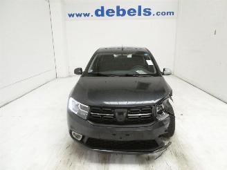 krockskadad bil auto Dacia Sandero LAUREATE 2018/6