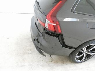 Volvo V-60 PLUS DARK picture 12