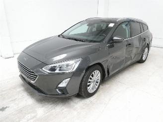 Ford Focus TITANIUM picture 3