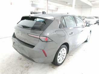 Opel Astra 1.2 EDITION picture 10