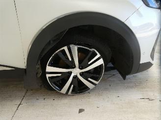 Peugeot 5008 II GT picture 10