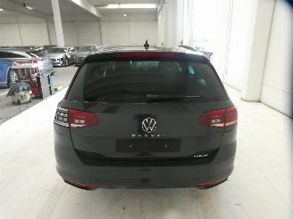 Volkswagen Passat 2.0D BUSINESS picture 12