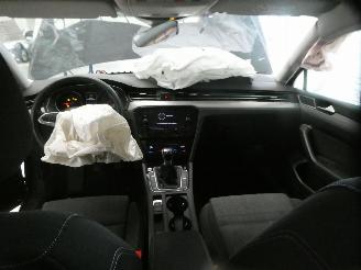 Volkswagen Passat 2.0D BUSINESS picture 22