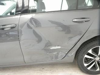 Volkswagen Golf COMFORTLINE picture 5