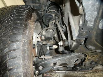 Mazda 2 HYBRID picture 23