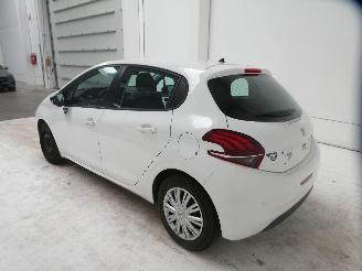 Peugeot 208 LIKE picture 4