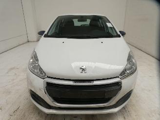 Peugeot 208 LIKE picture 2