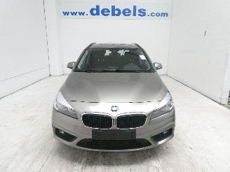 damaged passenger cars BMW 2-serie 1.5D 2017/9