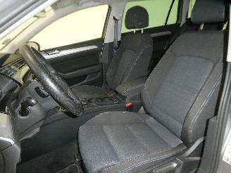 Volkswagen Passat GTE picture 18