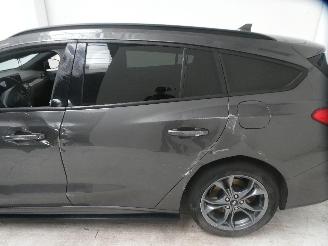Ford Focus ST-LINE X picture 6